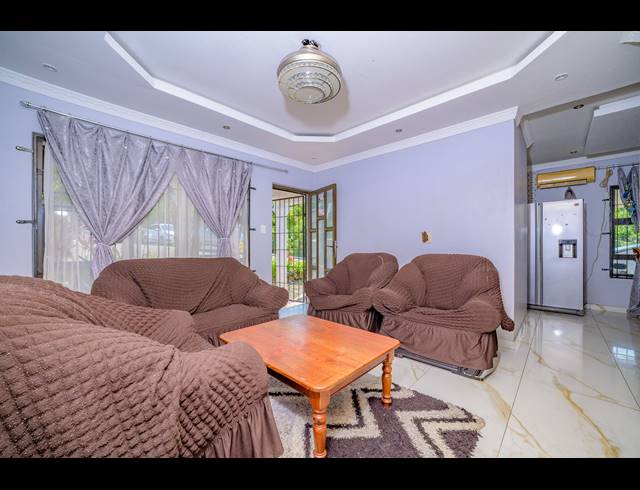 3 BEDROOM SECTIONAL TITLE FOR SALE IN BELLAIR